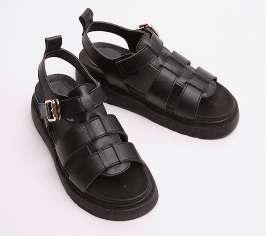 ReadyrideShop's tweet photo. รองเท้า mac moc
รุ่น : Tera Gladiator Sandal
 📍สินค้ามือ1 ของแท้ 100%
 📍เป็นสินค้า Preorder
 📍รอสินค้า 7-14 วัน ส่งผ่าน✈️✈️
 📍รองเท้าใส่สบายมากๆเลยค่าา สบายเท้า พื้นนิ่ม 

ราคา 2,500 บาท รวมส่งแล้วค่าา

#พรีออเดอร์ #พรีกระเป๋า #กระเป๋าสะพาย #รองเท้า #macmoc #รองเท้าmacmoc https://t.co/x2EVn6XDtG