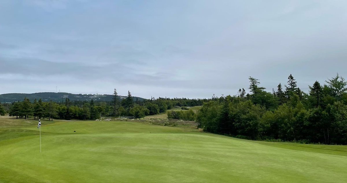 Wonderful Weekend Weather ahead! ☀️ 

How about spending it on The Osprey and Black Duck while fuelling up at XIX?  

⛳️🏌️‍♂️😋