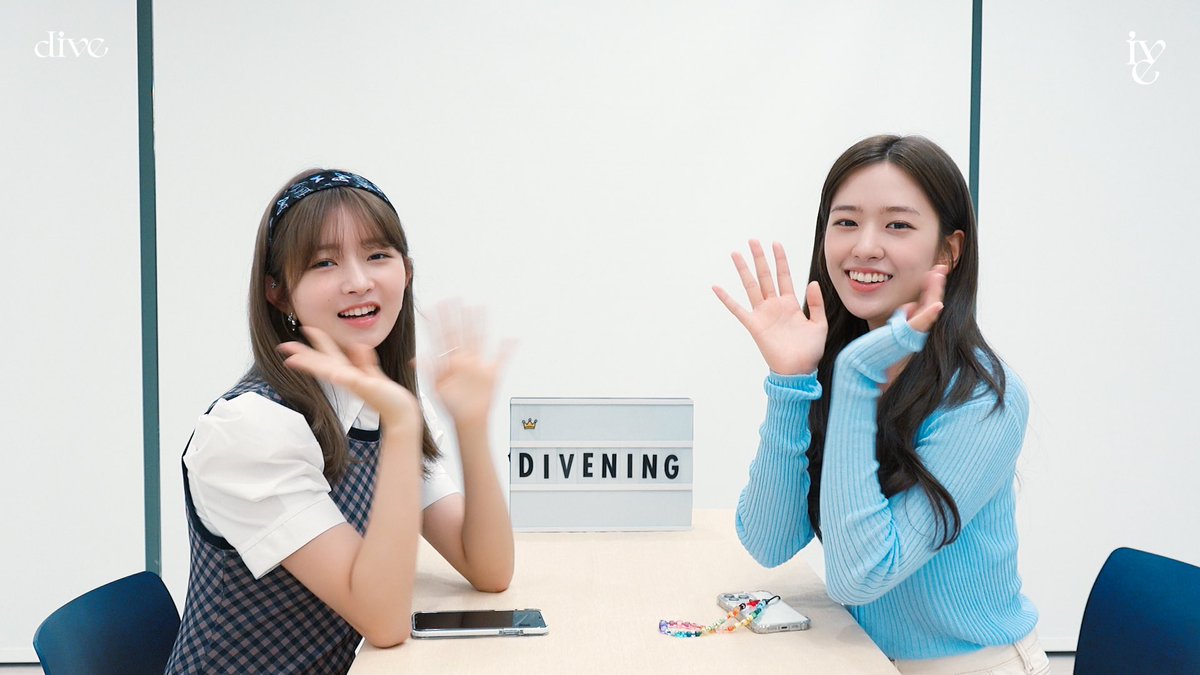 IVEstarship's tweet photo. 🎥
[DIVENING] EP.2 안유진&amp;레이 🌙

DIVE 1기 여러분!
지금 바로 IVE 공식 팬카페
'CLASS DIVE' 에서 함께하세요!

https://t.co/UjpnbAwKUU

#IVE #아이브 
#AfterLIKE #애프터라이크
#DIVE #다이브
#DIVENING https://t.co/5RVGR9KXVE