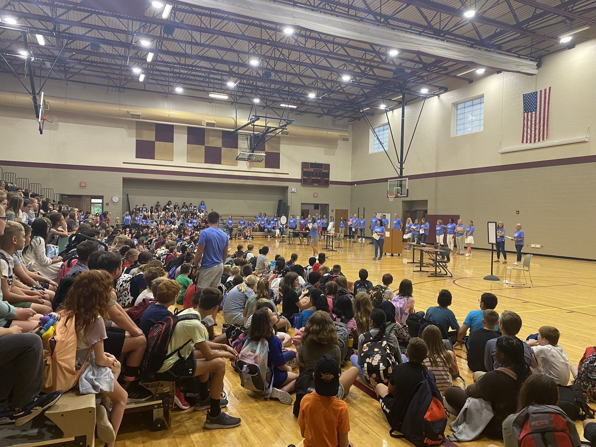 Riverside Int School tweet media