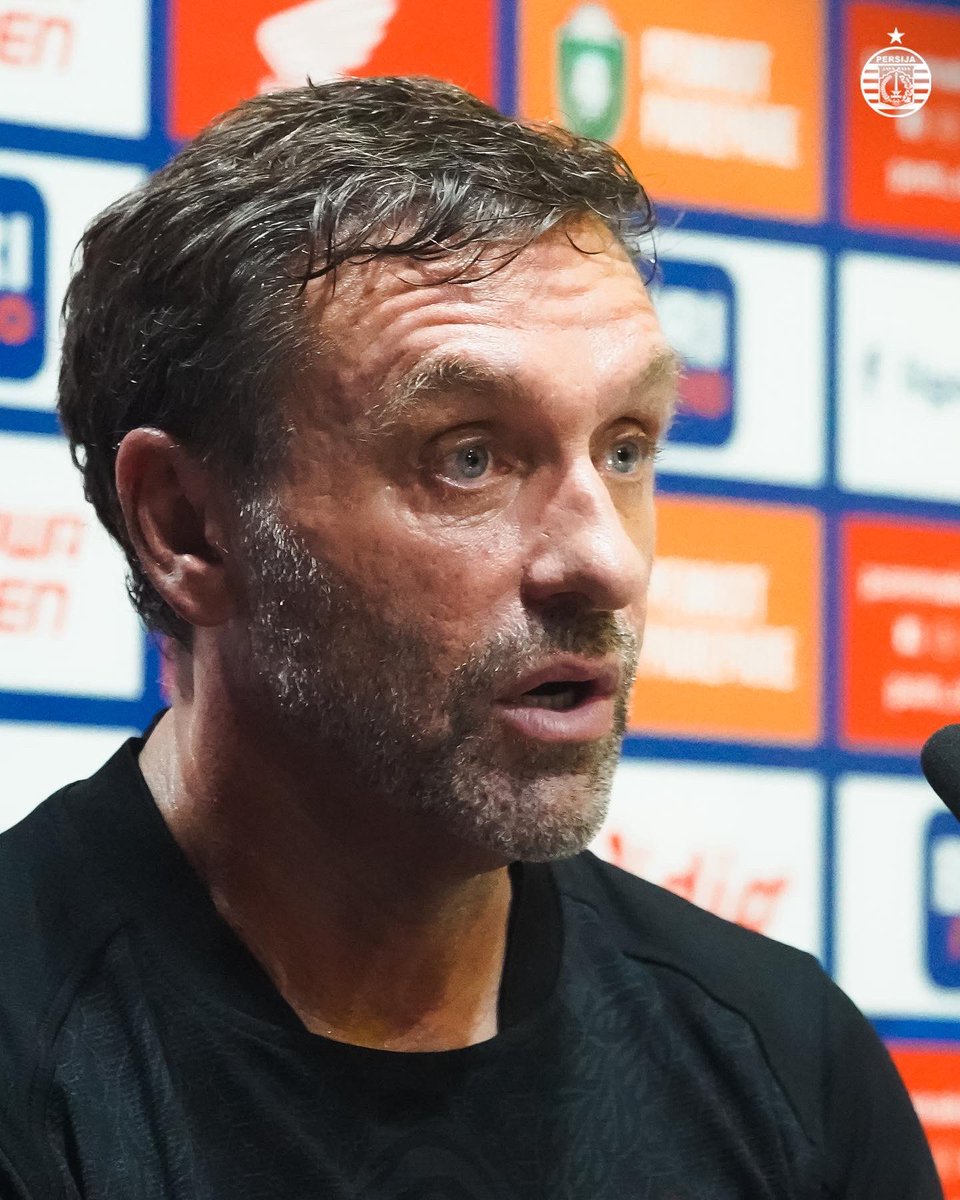 Persija_Jkt's tweet photo. "Kami akan bermain dengan lawan yang kuat. Mereka sudah meraih dua kemenangan dan dalam kondisi yang bagus sehingga akan menjadi pertandingan yang sulit,” ucap Thomas Doll dalam konferensi pers jelang laga.

#ToTheNextLevel #BelieveIn12 #PersijaJakarta https://t.co/A77cZvk2O9