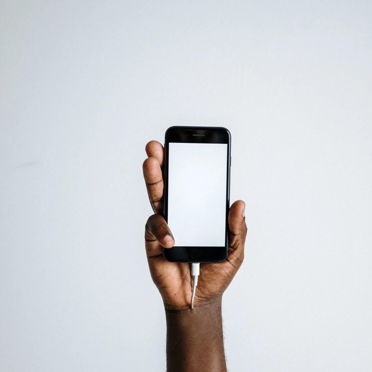 DropaloOfficial's tweet photo. Businesses use our datasets every day for their benefit and financial gain, while us who create the data never get access to this information. At Dropalo, we’re changing this and putting the power right back into your hands: https://t.co/YD2aC5iwln #Dropalo #localmessaging https://t.co/JPGhJcAfJ0
