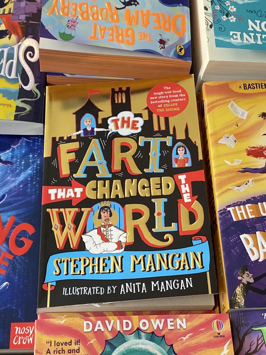 LeeRickwood1's tweet photo. Some brilliant new books on show @BagsofBooks just in time for the Summer Hols 📚🍹🏖 @bouncemarketing @BarringtonStoke @FireflyPress @scholasticuk @PushkinPress https://t.co/0eFPlEuDHO