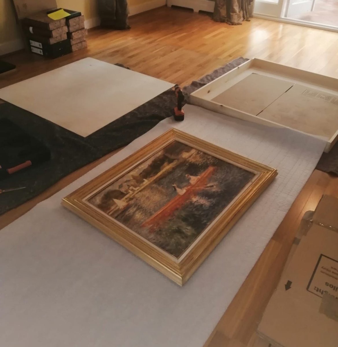Go2Removals's tweet photo. Are you planning a move and worried about a particularly important piece of artwork or delicate item?🙈

No need to worry! 😁 Our team have the equipment and expertise to ensure that every item moved is safely packed and delivered at your new destination! https://t.co/bjbm39Wfmu https://t.co/BSw8hmaz1v