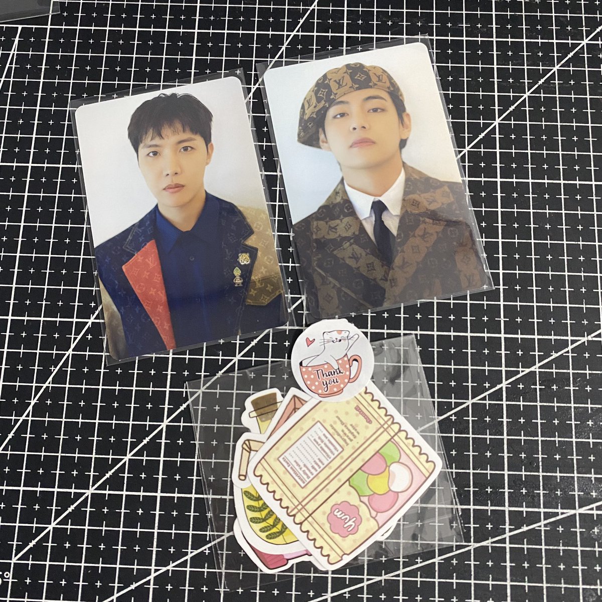 minielocket's tweet photo. 𓂃𓈒 #locketmails ♥︎

thank you so much @1996cartt for the vhope free mine 🤍 they arrived safely po ☺️ https://t.co/6iqklwQMUM