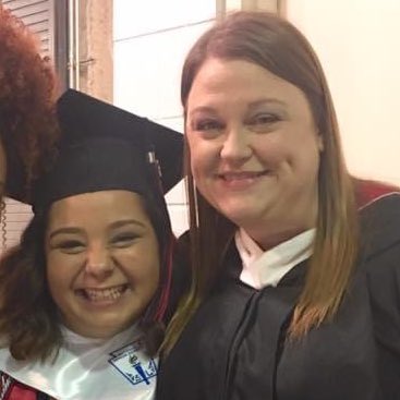 karlateaches's tweet photo. Forever grateful to @arsmallw for helping me get where I am! Love you Smalls!! #madetoshine #fisdconvocation https://t.co/cKNZWu9ph0