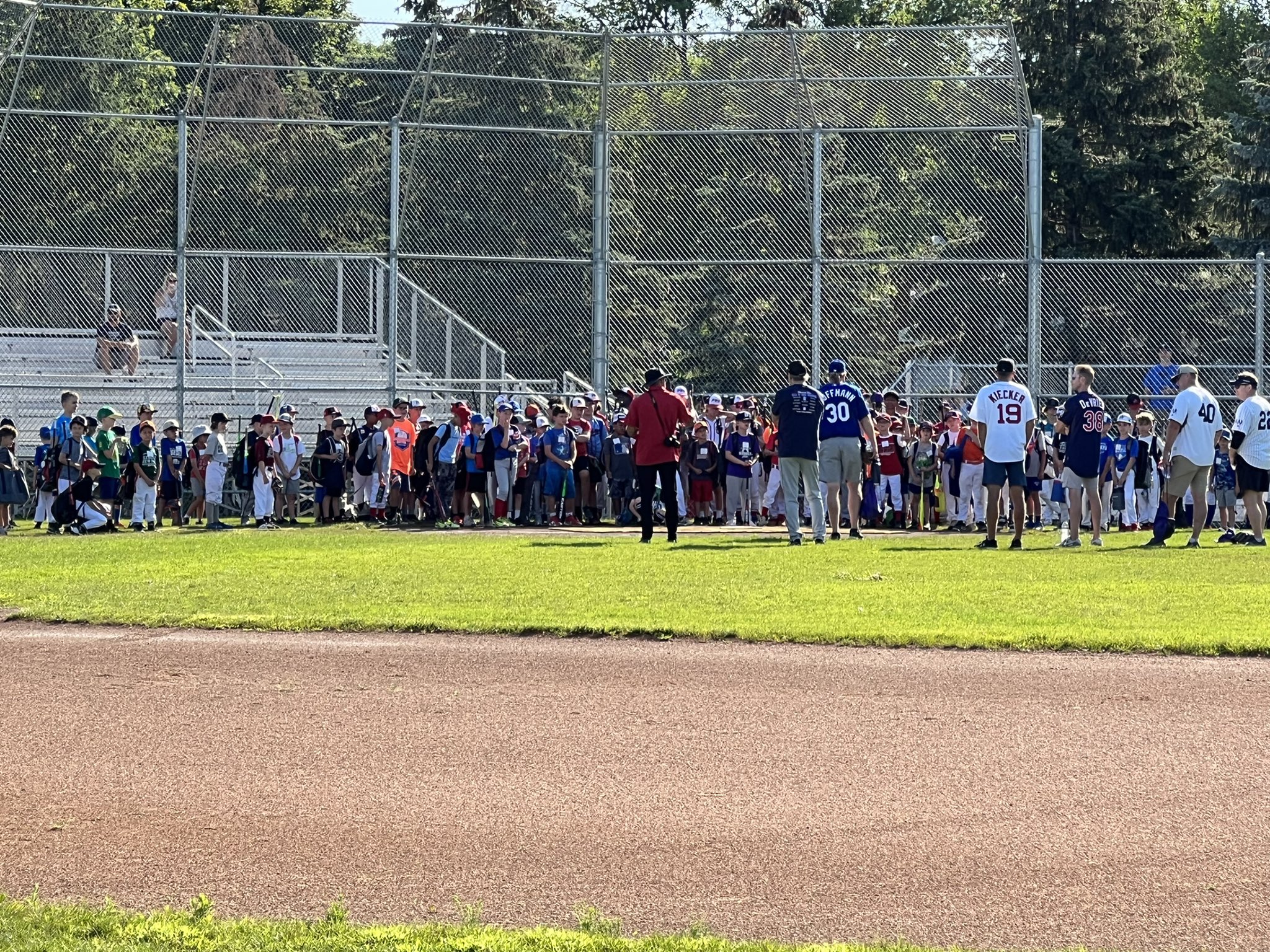 Armstrong High School Activities on Twitter "Great turnout this morning for the Minnesota Twins