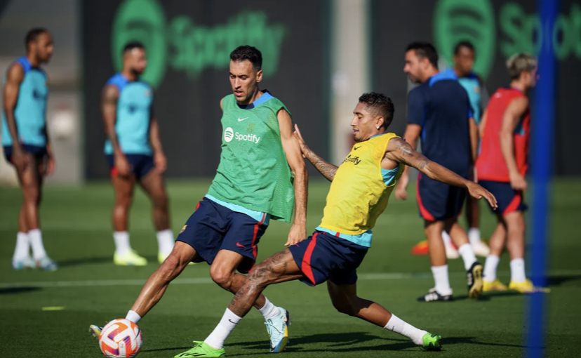 BarcaTimes's tweet photo. 📸| Training today. #fcblive https://t.co/VrUwNqWrD7