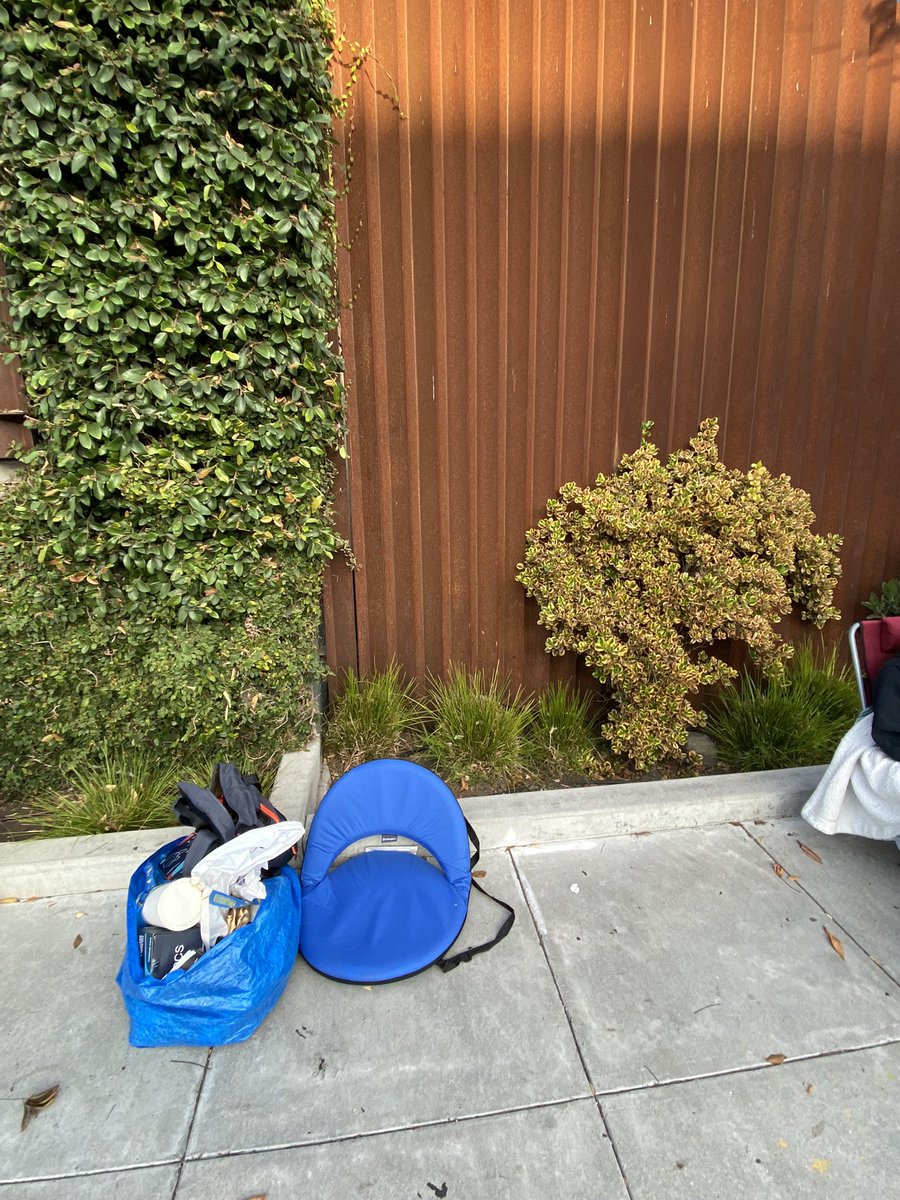 haseuulgi's tweet photo. SF ORBITS 

mask distribution and goodie bags time 🤩 KN95 masks are FREE and goodie bags $5 

i’m at this location with a big blue ikea bag come find me pleek https://t.co/ljpK4OO85i