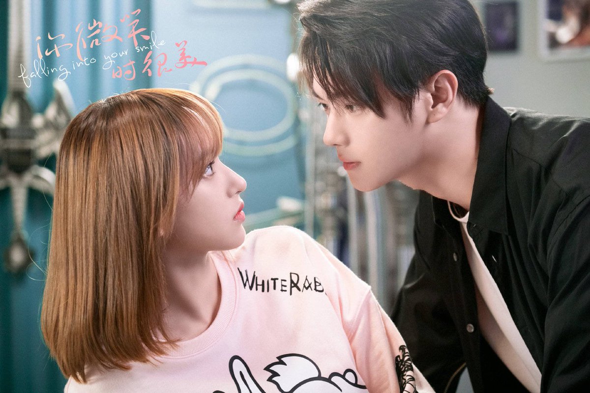 intoyoursmilefc's tweet photo. Do you remember sweet moment between #LuSicheng and #TongYao? 🥰🥰♥️♥️

#你微笑时很美 #รักยิ้มของเธอ #FallingIntoYourSmile #XuKai #许凯 #ChengXiao #程潇 https://t.co/TEfvKO8ULj