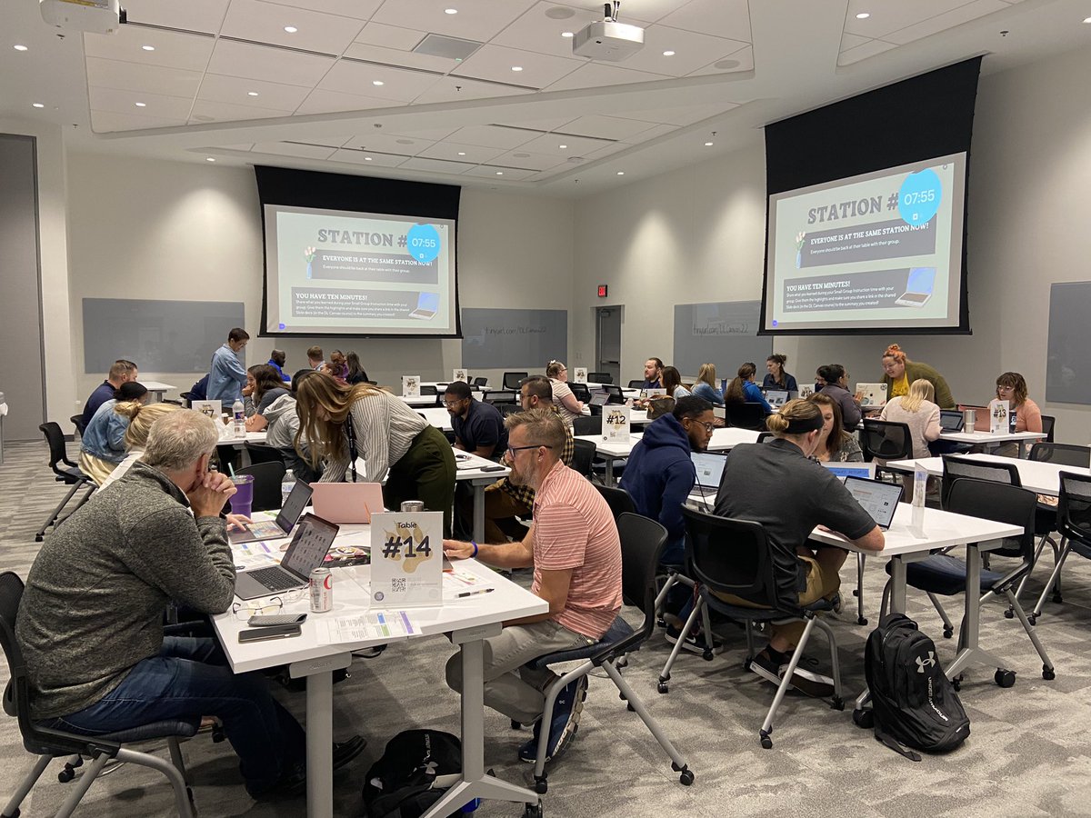 LEISDDigLearn's tweet image. Station 6: Share! Ts sharing what they learned &amp;amp; created in their Small Group Instruction #LobosLearn @jwisemantech @MJ_teaches @MelHeckman_DLF