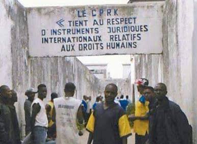 KasongoIlunga01's tweet photo. #Santé: Issue de la société civile, la Min #RoseMutombo devient un danger pour les prisonniers de la République. L'accès au soin de santé est violé dans le milieu carcéral, je n'ai même pas encore dit du détournement des médicaments. @Presidence_RDC @AssembleeN_RDC @BambiLessa https://t.co/NTcPg4wgMn