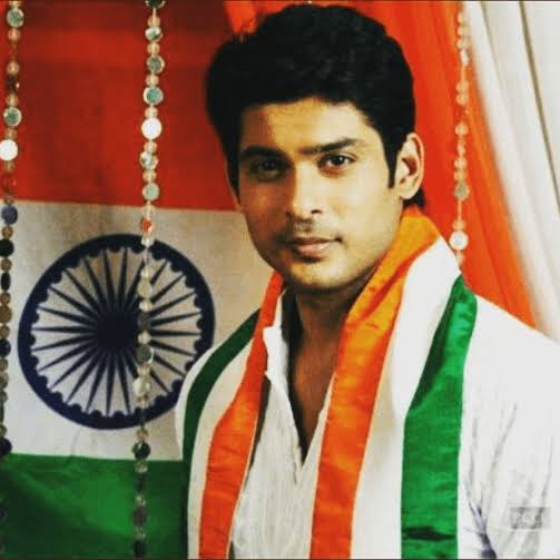 YoutuberMrJoy's tweet photo. Man Who Gave So Much To Indian &amp; World Entertainment Industry @sidharth_shukla 🇮🇳 
#NewProfilePic https://t.co/6UViH6MYlx