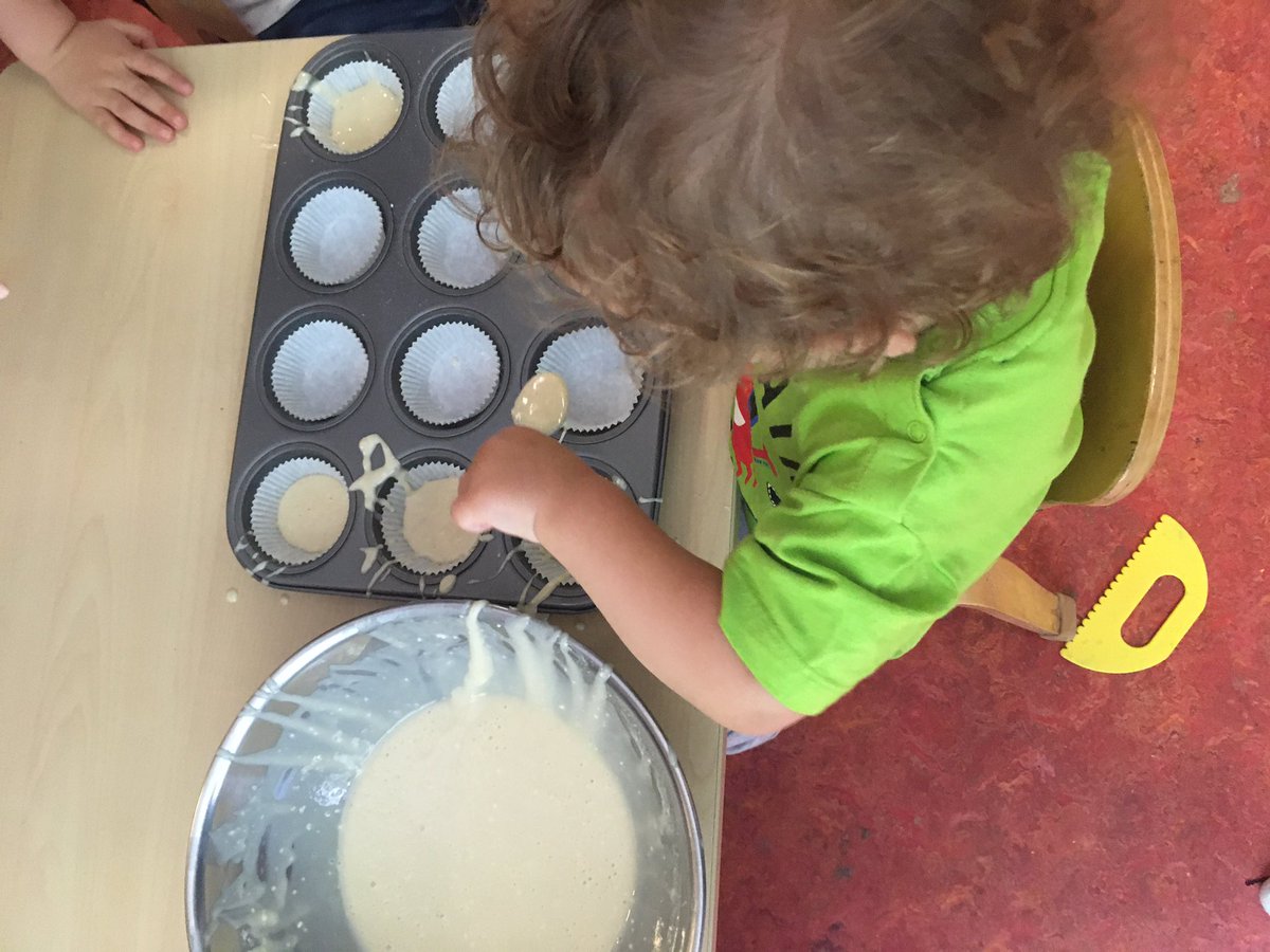 Counting, measuring, weighing, mixing, stirring, scooping and baking … we learned lots while we had fun making cakes