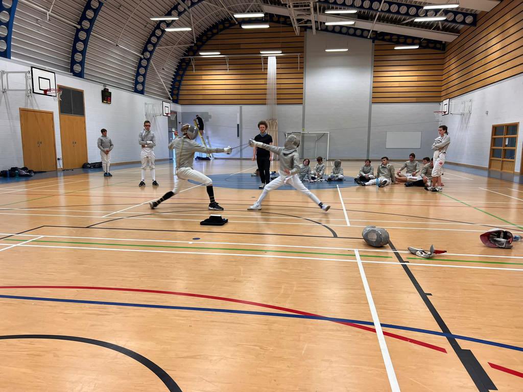 Fourth and final day of our summer junior sabre camp here at @CSSSch with @NLewis24 and @FranRussell87. Bringing our training and learning together with some competitive fencing! #sabre #sabrefencing #fencing #summertraining #learningnewskills #improvingskills #makingnewfriends