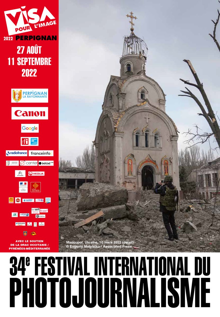 L'affiche officielle de la 34e édition du Festival International du Photojournalisme, @Visapourlimage ! Photo: Marioupol, Ukraine, 10 mars 2022 (détail) © @EMaloletka / @AP. visapourlimage.com #visapourlimage2022