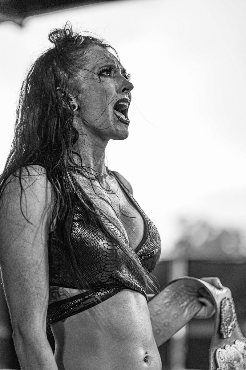 edwinc1017's tweet photo. ๐ธ @KelseyRaegan ๐ค๐ #TheCoven #SHINE73 https://t.co/vNxCUoT8jY