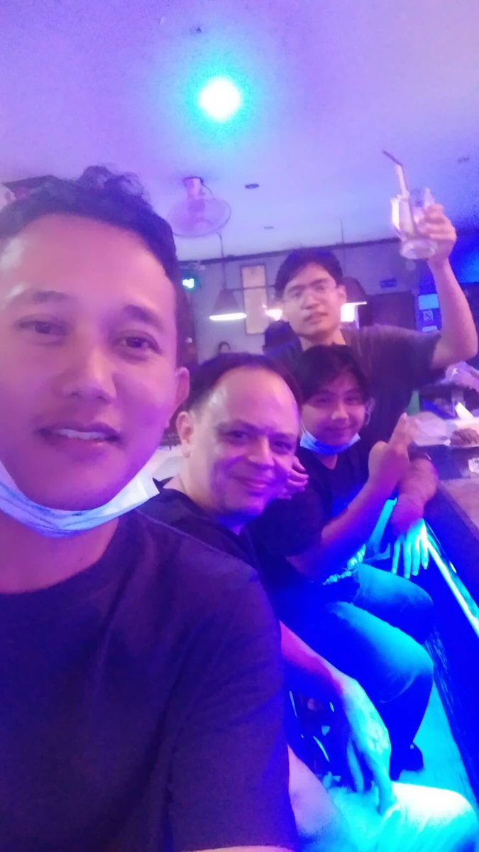 Met some guys who work for a hospital in Sakeow, one day holiday after a long stint working, lovely people ❤️