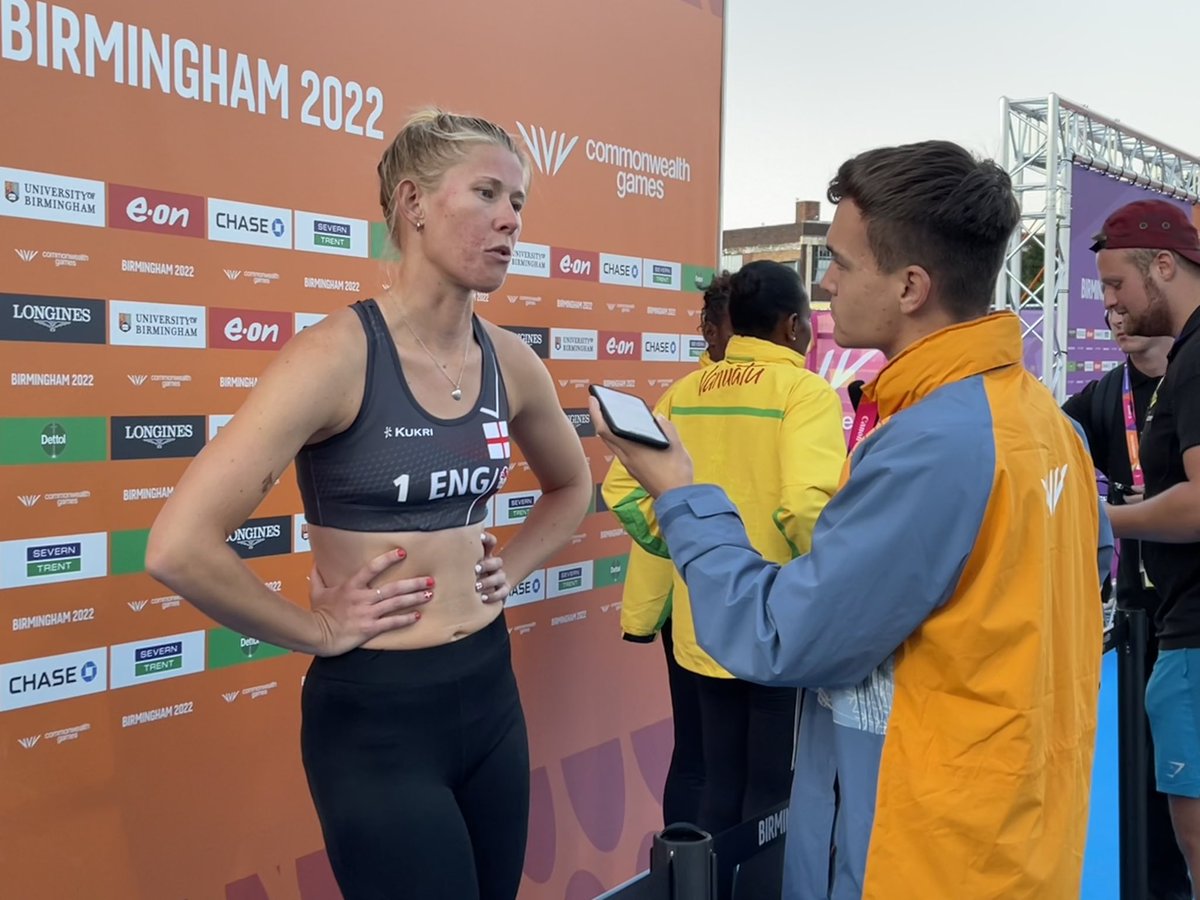 WilliamOelrich's tweet photo. A great evening of volleyball matches today including @VballEngland rounding up the group stage and moving forwards to the quarter finals tomorrow against either New Zealand or Cyprus.

📷 - In conversation earlier with @daisomumbo of the England team 🏐 https://t.co/HfwDek7iYI