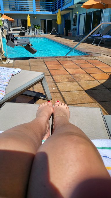 Loving Life.... https://t.co/YjWkbakHNk