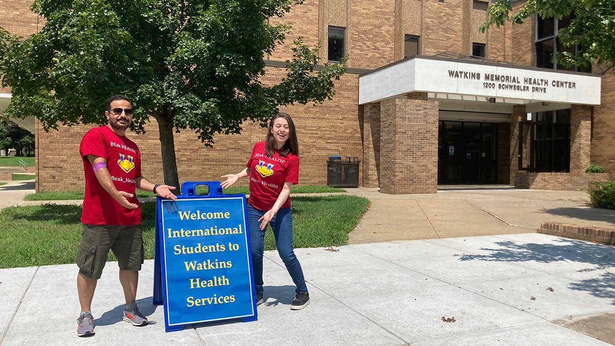 Beak_Healthy's tweet image. It’s been a pretty quiet summer so we are excited to have our health center filled with international grad students visiting for #KUorientation this afternoon! #WelcomeToKU