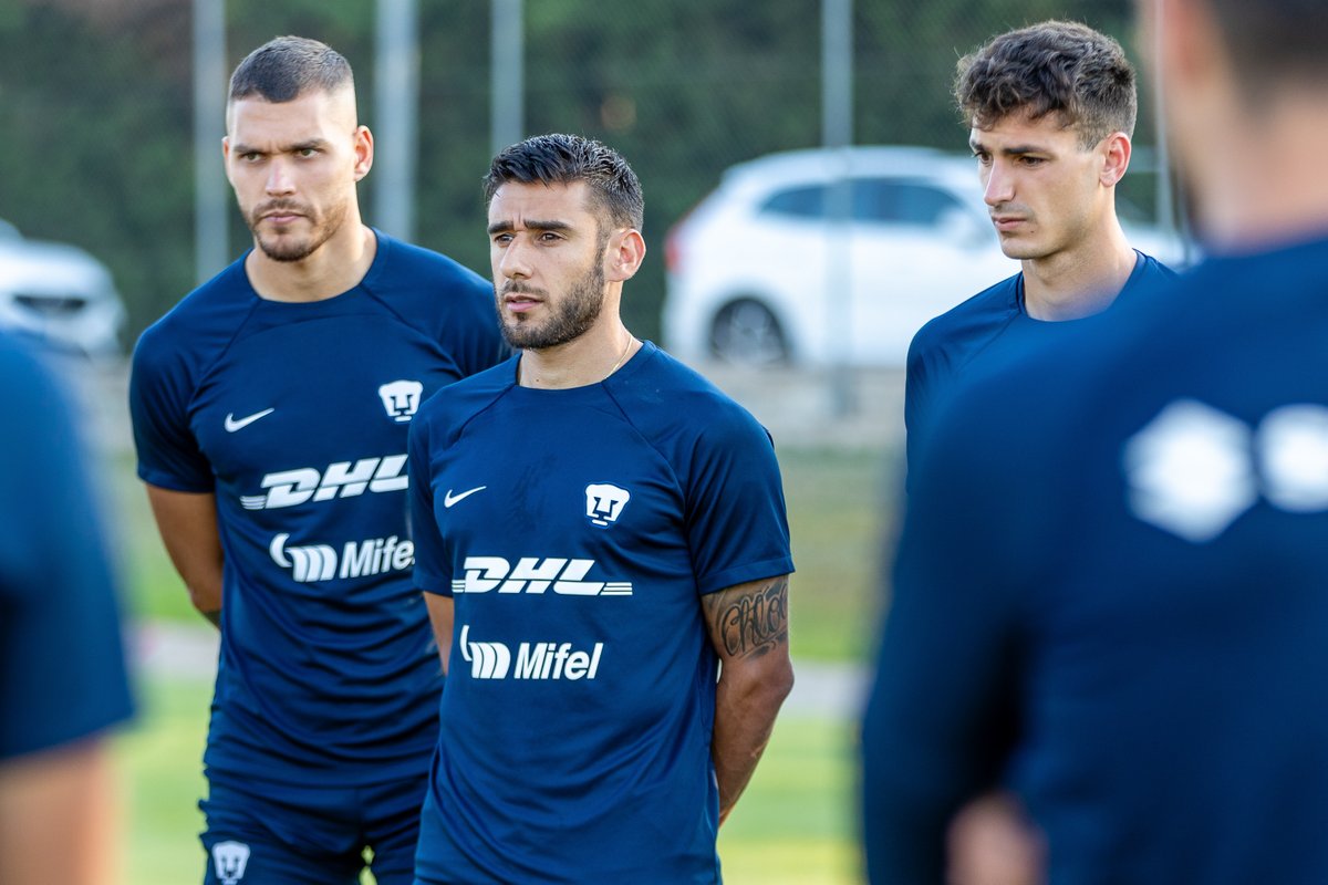 PumasMX's tweet image. ＰＲＩＭＥＲ  ＥＮＴＲＥＮＡＭＩＥＮＴＯ. 🇪🇸🐾

#OrigenDeLaPasión #SoyDePumas