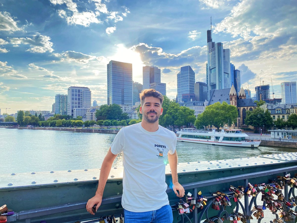 AbrahamLorca94's tweet photo. Frankfurt am Main 🇩🇪 https://t.co/83Xr9NoHso