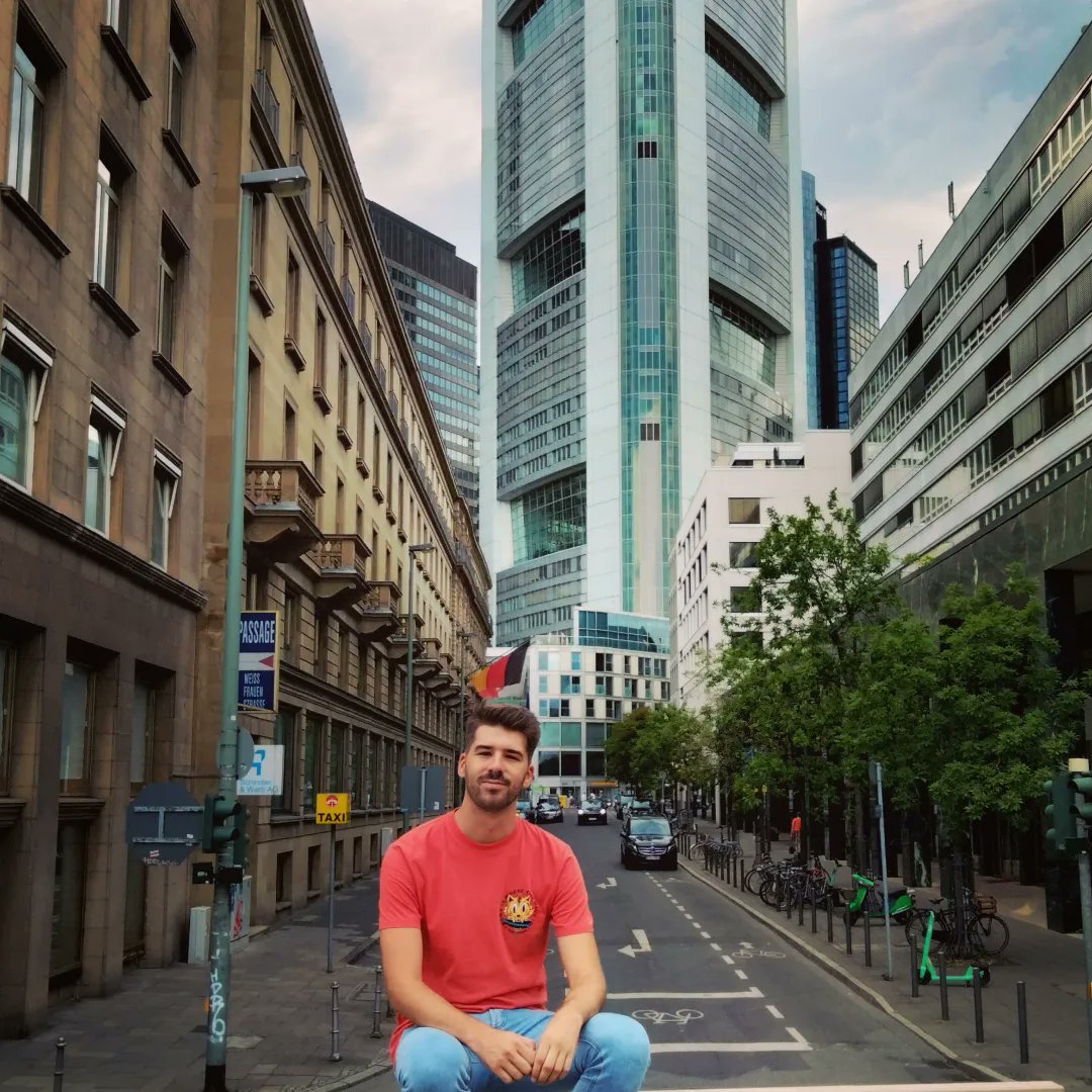AbrahamLorca94's tweet photo. Frankfurt am Main 🇩🇪 https://t.co/83Xr9NoHso