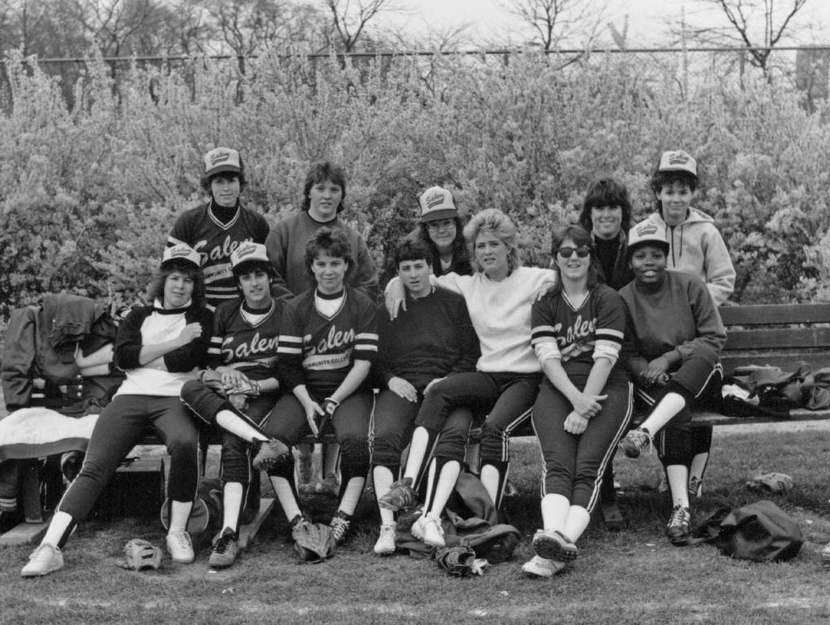 salemccnj's tweet photo. Today’s photo from the early ‘80s features the women’s softball team. The College still offers softball, as well as baseball, men’s and women’s basketball, and men’s and women’s soccer. For more info about athletics, visit https://t.co/fXPM1Q1Ue1.
#tbt #SCC50 #SCCMightyOaks https://t.co/7ikIQjD8LB
