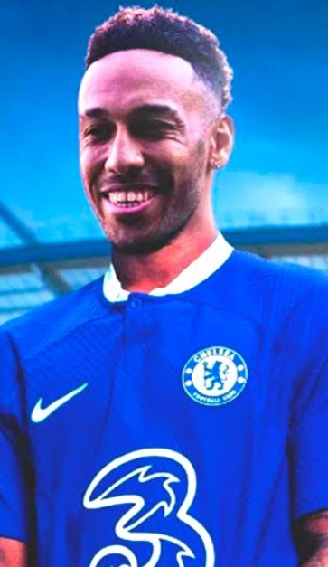 transferking77's tweet photo. Aubameyang To Chelsea?
Arsenal/Chelsea fans what are you saying?

https://t.co/169VyLVa8y https://t.co/xMa0l2Poid