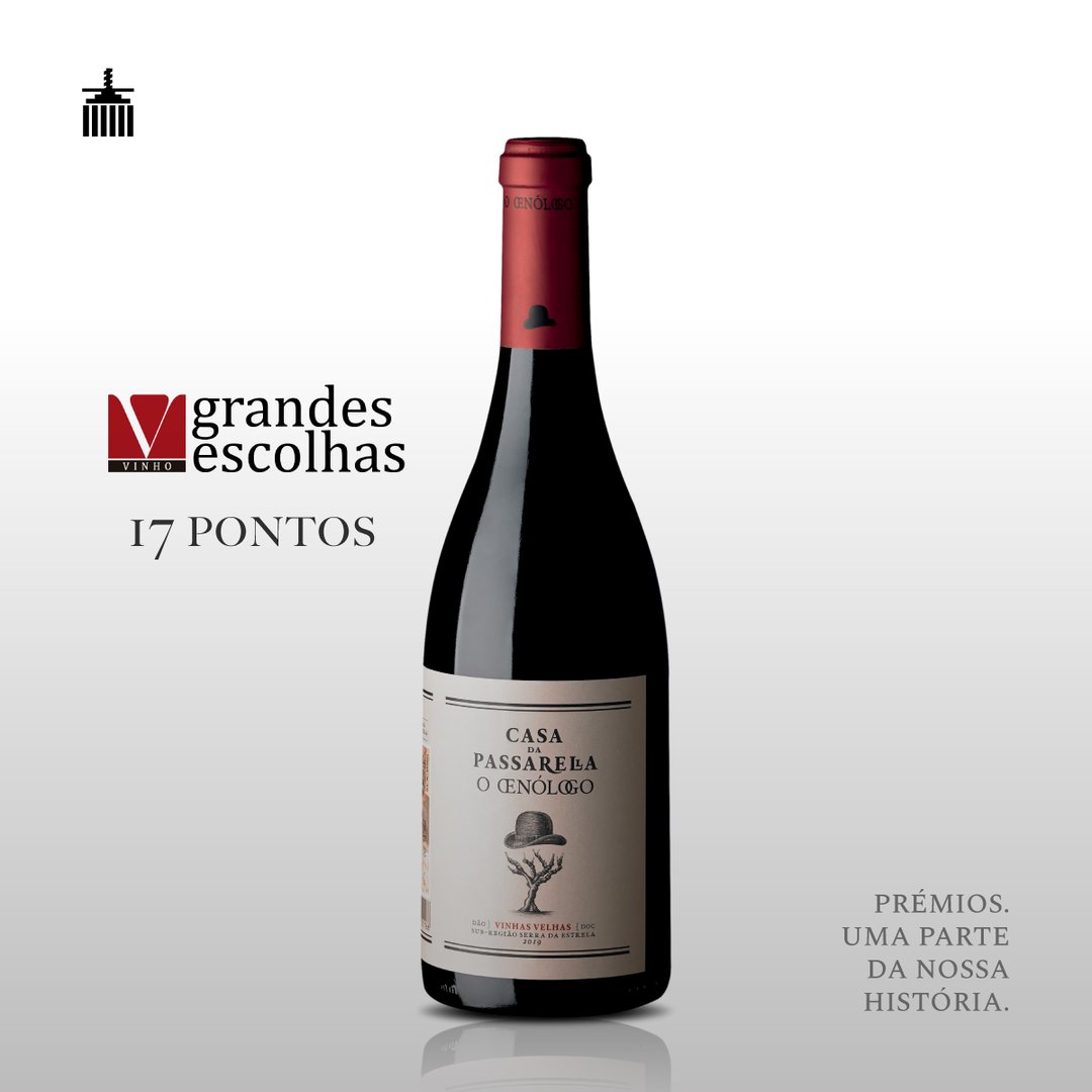 casapassarella's tweet photo. O Œnólogo Vinhas Velhas celebra a nossa história. 24 castas autóctones, incluindo algumas brancas, de uma vinha com mais de 90 anos. O resultado? Um vinho minimalista, com um grande potencial de envelhecimento. E 17 pontos atribuídos pela revista @GrandesEscolhas. https://t.co/Tczyn88dSh