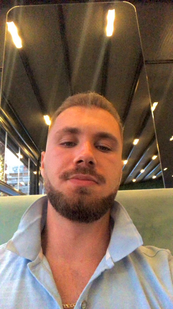 Therecessi0n's tweet photo. 💧 https://t.co/Xfl0Yi9551