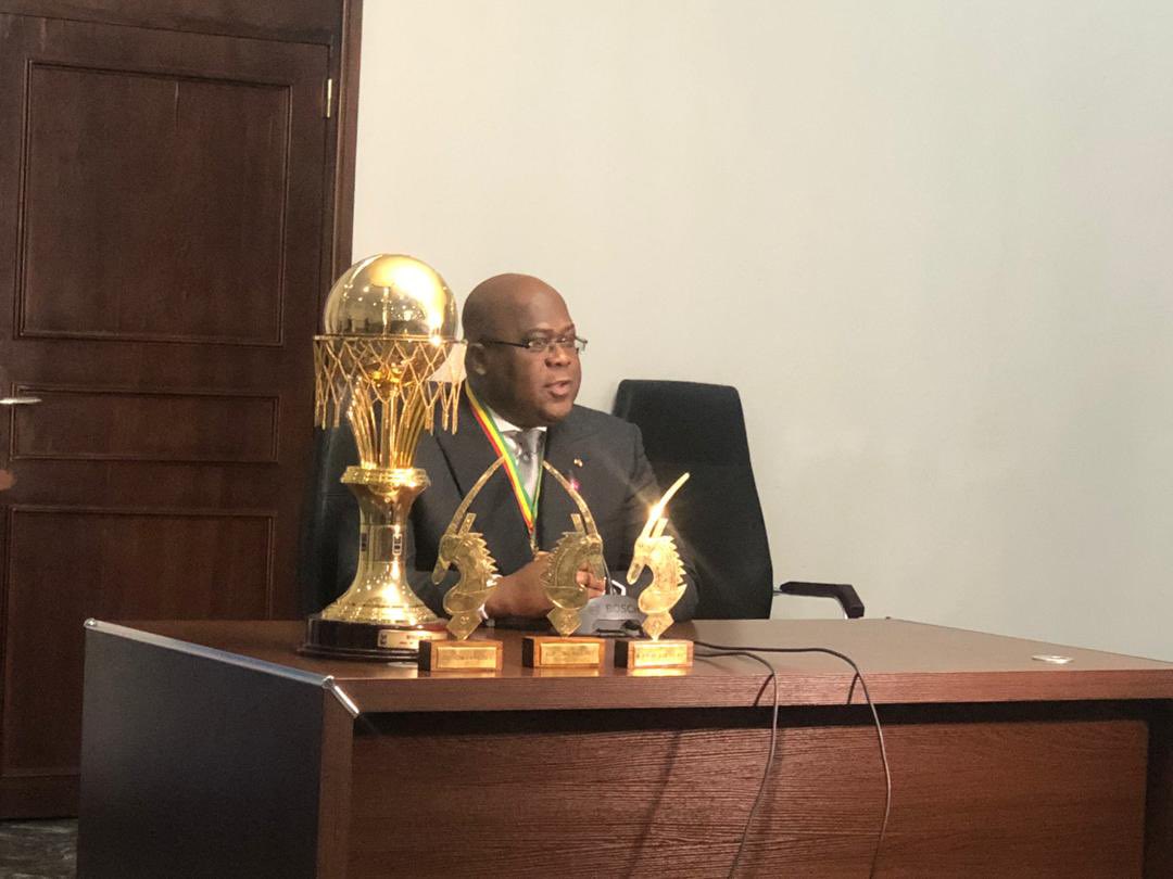 PatrickMuyaya's tweet photo. #RDC : Merci beaucoup monsieur le Président d’avoir honoré nos champions @LeopardsBasket et bonne chance pour la dernière fenêtre de la qualification à la coupe du monde. Fiers de vous #BendeleEkweyaTe #ChangementDeNarratif 🇨🇩🇨🇩🇨🇩 https://t.co/L8Jghweuq7