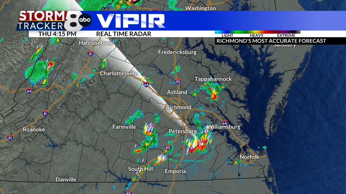8NewsWeather's tweet photo. Showers and storms are continuing to pop up across Central Virginia this afternoon! Grab an umbrella if you have any plans tonight. https://t.co/xFcSMJqBJo