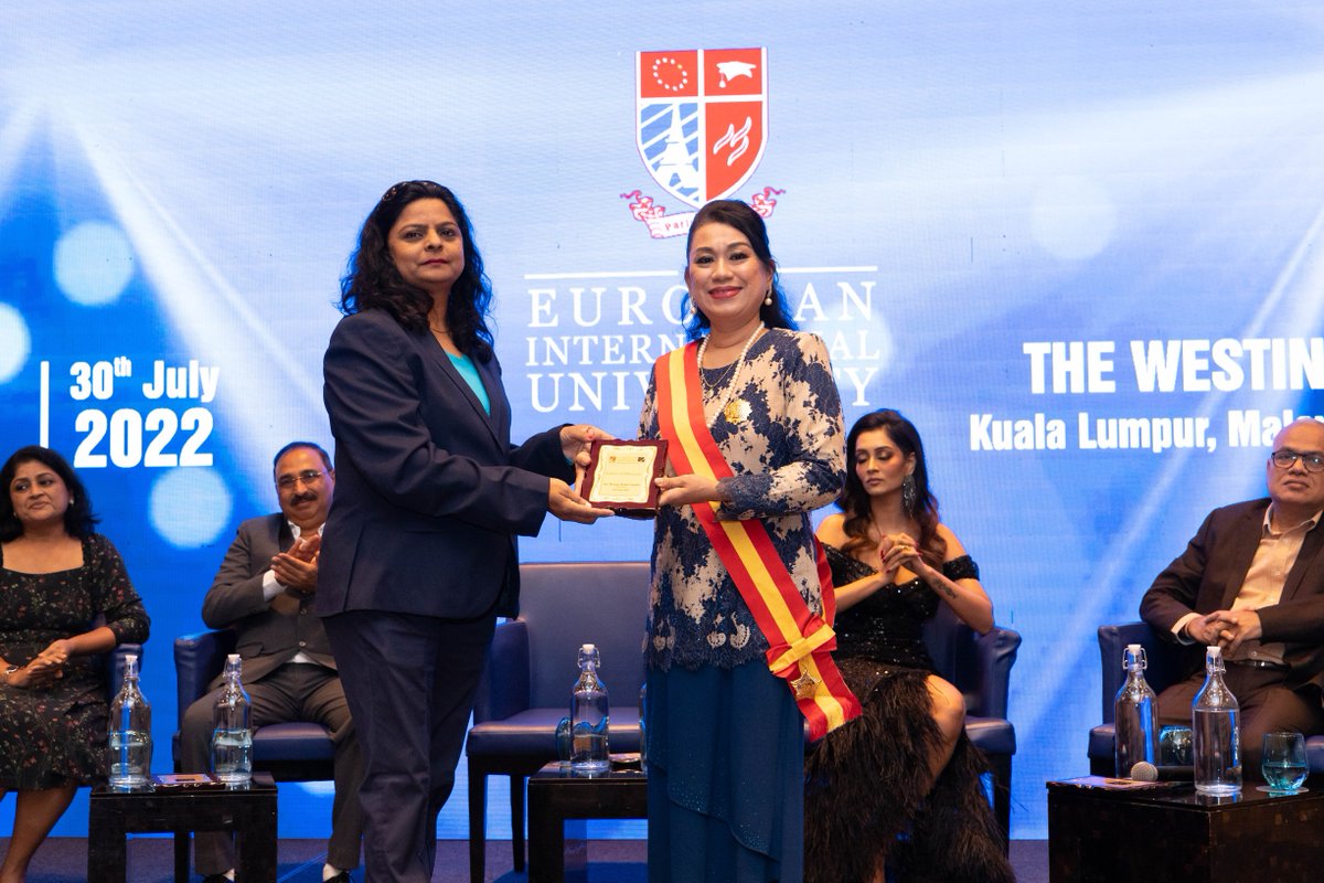 EIU Paris, convocation ceremony at The Westin Kuala Lumpur on 30 July 2022
Chief guest Miss India International &amp; Her Highness Princess Ramona of Malaysia presenting awards to new graduates 🎓

📩 president@eiu.ac
📞WhatsApp: +33607591197
🌐 bit.ly/eiu_pdc