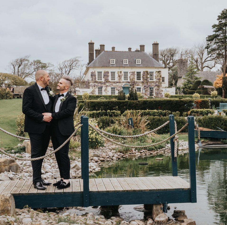 Gileston.Manor tweet media