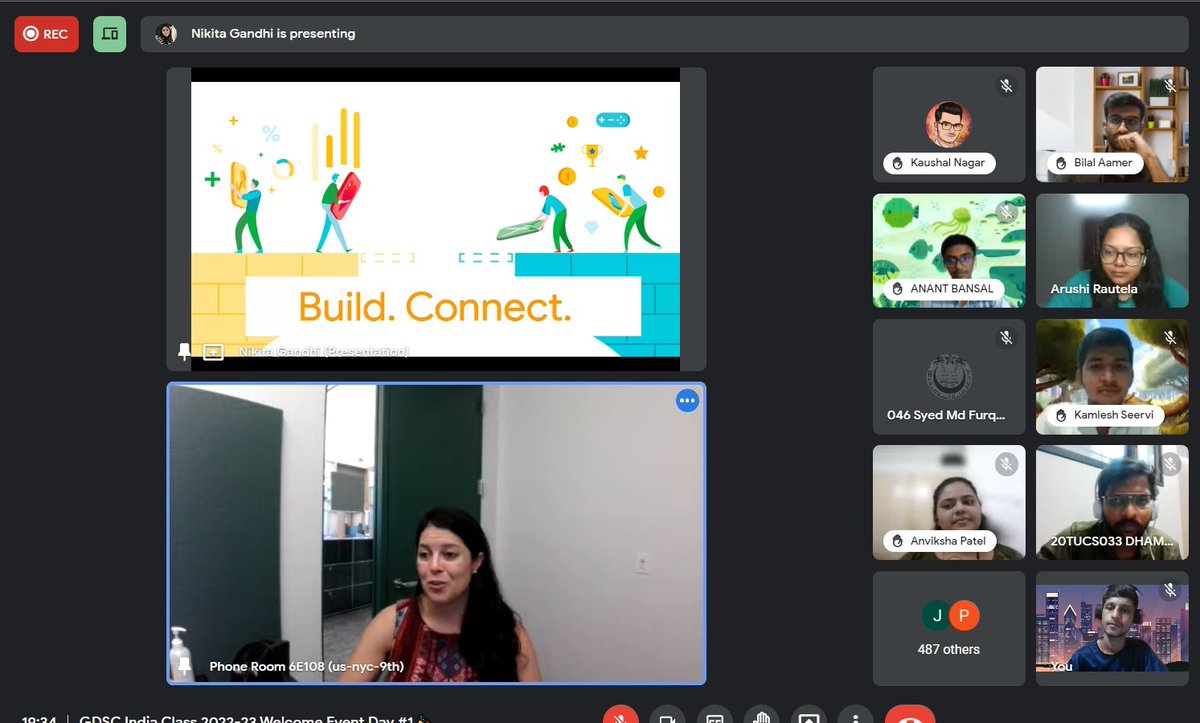 VinayakGavariya's tweet photo. these folks are crazzyyyyyyyy ๐ค
thanks @GoogleDevsIN for this ๐ค๐ซ
pc:- @_ishnoor_kaur_ xD
#DeveloperStuedentClubs https://t.co/1xIIlVDz1H