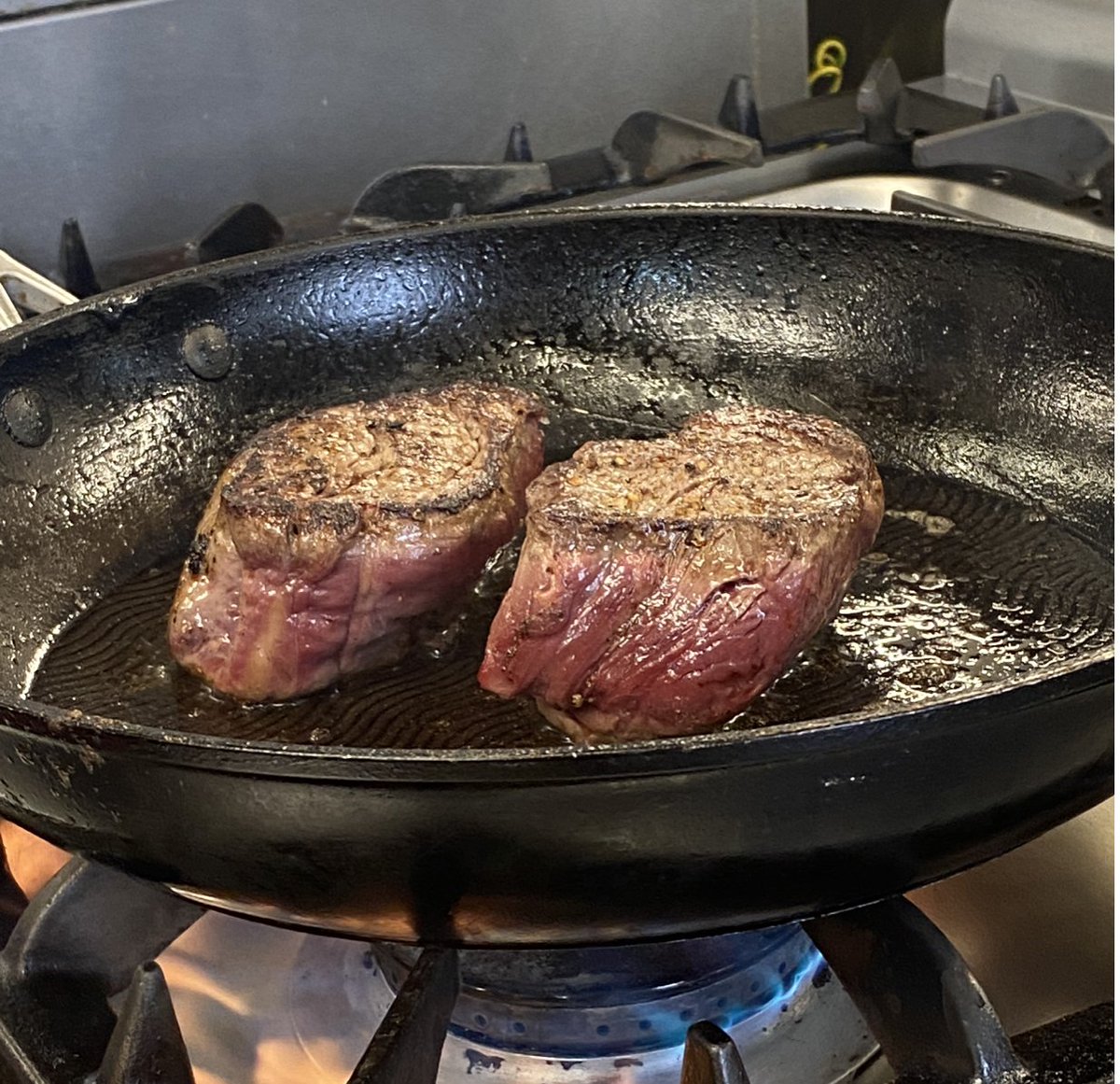 Williams Gate tweet media