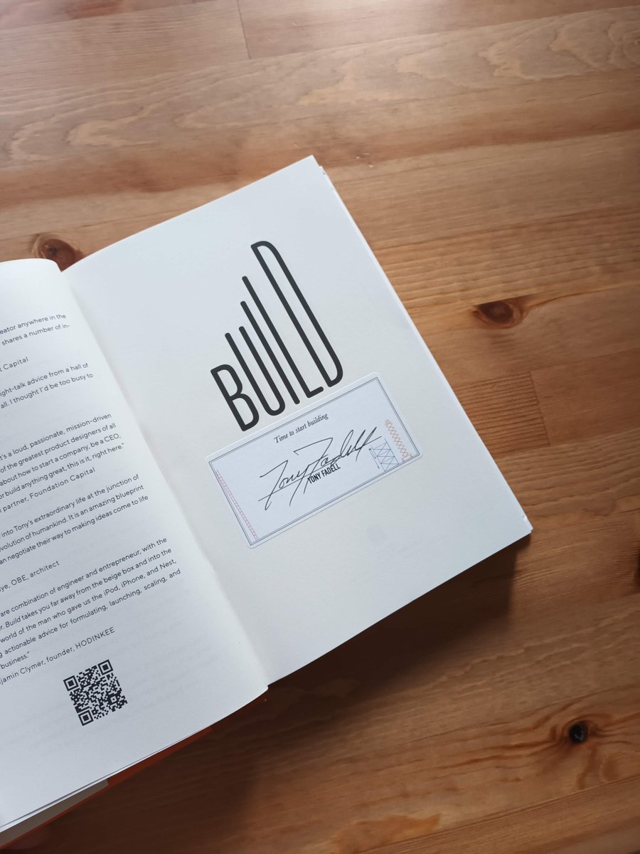 oprev's tweet image. After a few delivery gymnastics, it finally arrived in Bulgaria. Thank you, @tfadell ! Can&apos;t wait to dive into it now! #BUILD #Buildbook