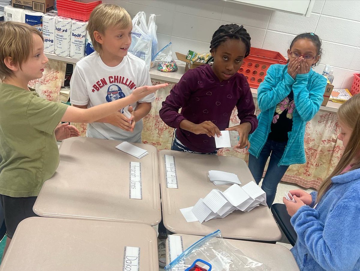 MonroviaElem's tweet photo. Check out some of the amazing learning that is already happening here at Monrovia! 4th grade is working on an Index Card Structure STEM challenge . https://t.co/jg7qK75y3C