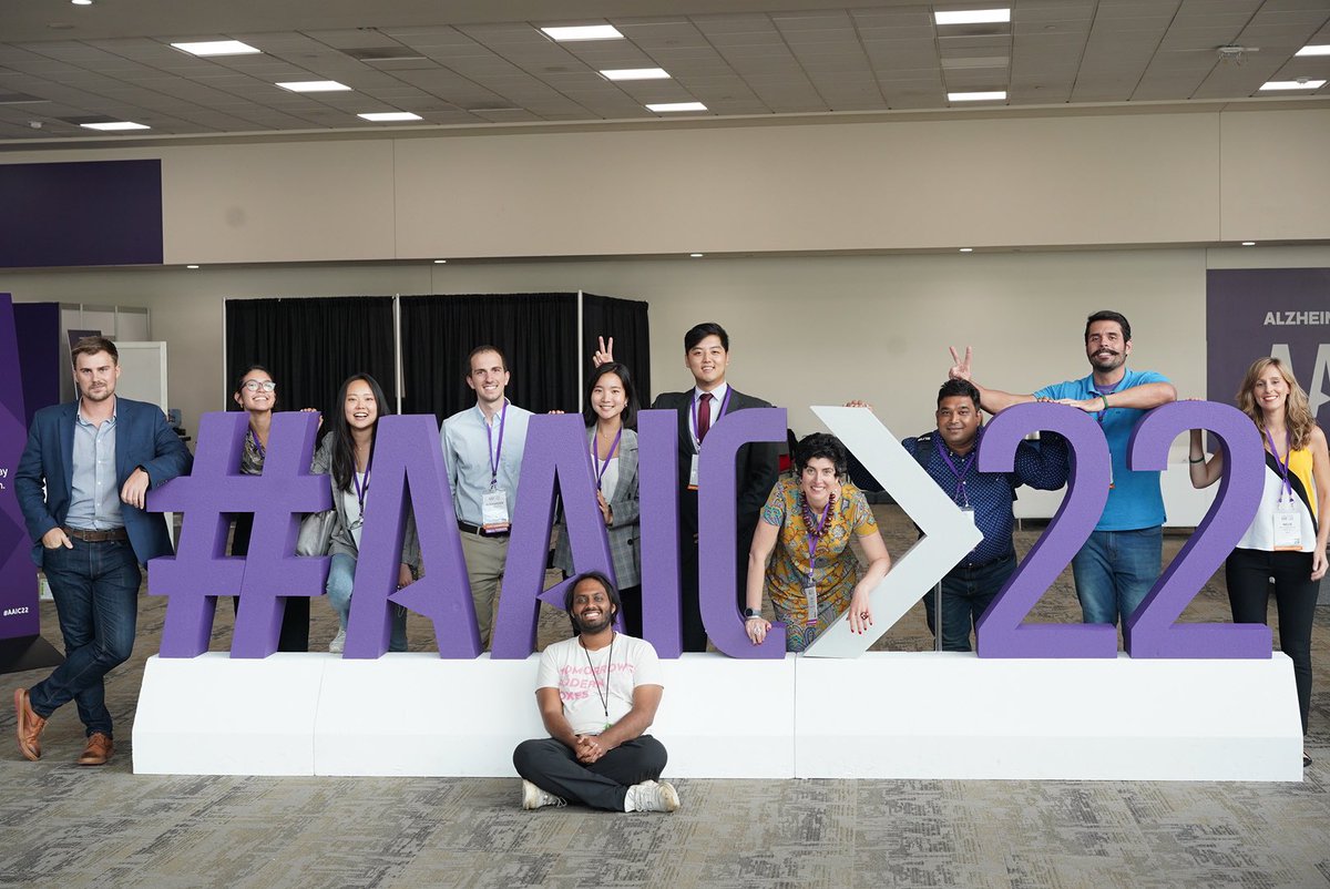 Ian M. Oh (오규식) (@ianoh_) on Twitter photo My favourite group photo of the <a href="/GrinbergLab/">Grinberg Lab</a> at #AAIC2022 :) My favourite group photo of the <a href="/GrinbergLab/">Grinberg Lab</a> at #AAIC2022 :)