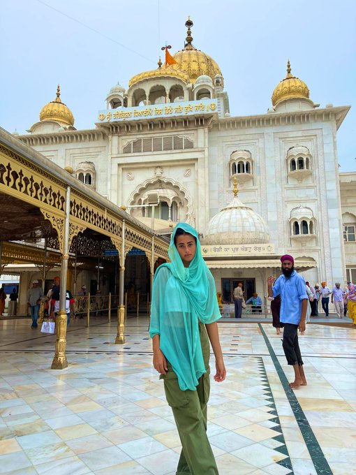 I&rsquo;m ready to wear a Sari 😍 what do you think? 😋 #sari #model #india #traveler https://t.co/cvGC1zS1v<a href="/tag/model"class="tags"><span>#model</span></a><a href="/tag/india"class="tags"><span>#india</span></a><a href="/tag/traveler"class="tags"><span>#traveler</span></a><a href="/tag/sari"class="tags"><span>#sari</span></a>