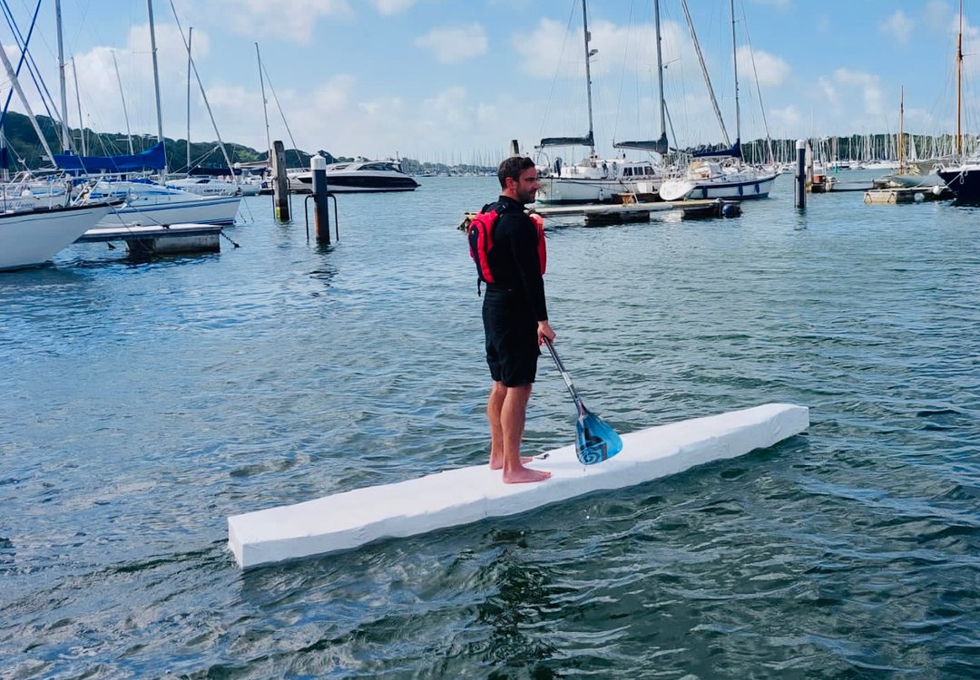 Meet David @nomadicpaddler who is currently on a 5 day solo journey around the #isleofwight and every bit of equipment he is using is either #recycled, #recyclable, carbon neutral, eco friendly or leaves no foot print. So that's his board, clothing, equipment and food ethically