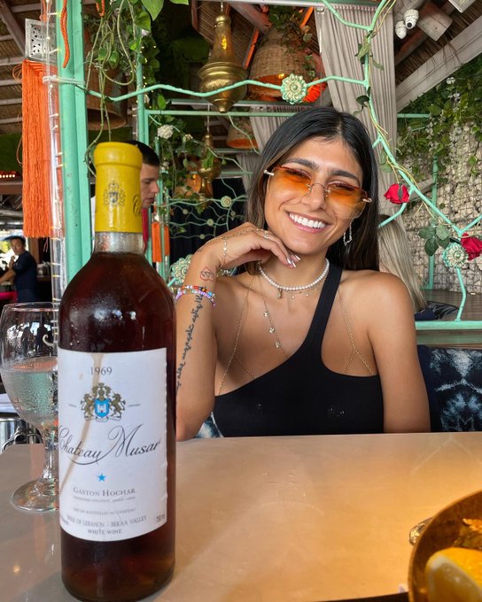 Cheers to happier times, past and future #Lebanon, I love you 💔🇱🇧 @RedCrossLebanon https://t.co/AZWW<a href="/tag/lebanon"class="tags">#Lebanon</a>