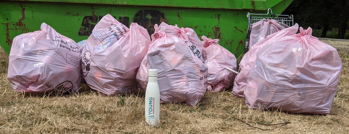 lucyplaysgolf's tweet photo. In addition to saving plastic by using my @GolfAmbassadors bottle, today I went litter picking with my @NCS team as part of our social action project and was astounded by the number of single use bottles and cans we found

#TheSustainabilityDrive @EnglandGolf @golffoundation https://t.co/YNat883pH0
