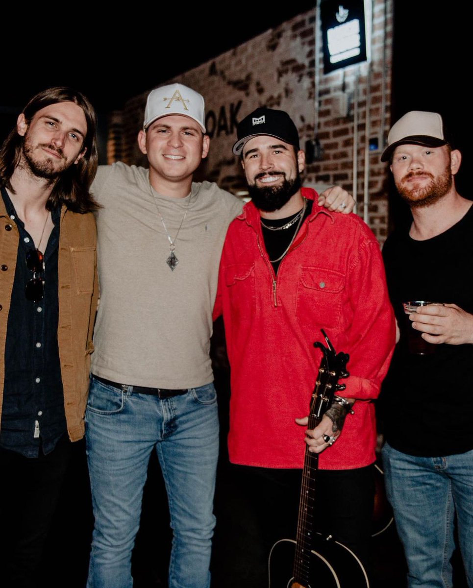 What a NIGHT celebrating the release of .@Chris_Colston_  new album #BoyLikeMe at #RoundaboutRounds at #LiveOak 
Listen to the full album here: chriscolston.lnk.to/boylikemeam