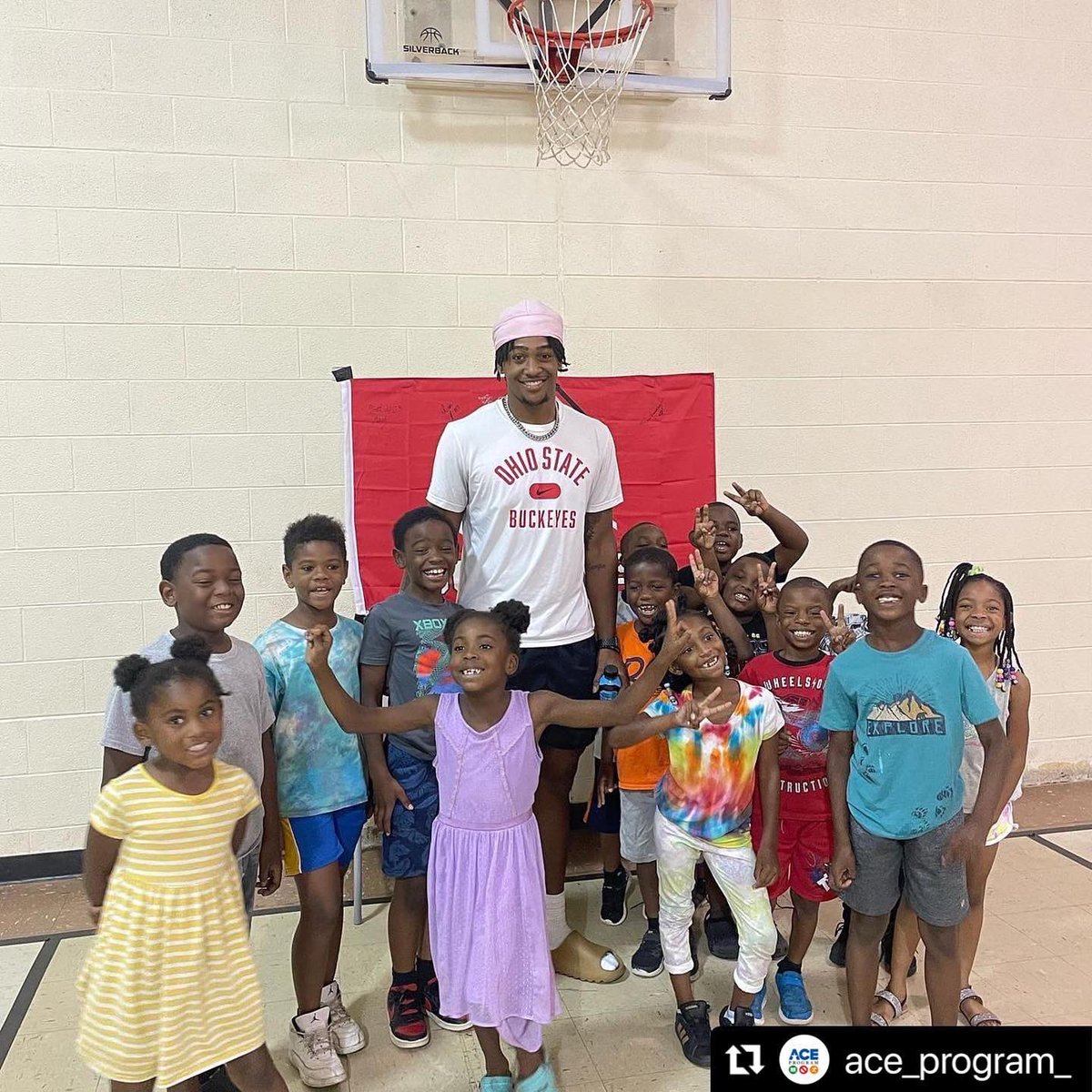ACE_Program_'s tweet photo. We would like to thank @iamzedkey @Bruce2T_  @isaac13 @bricepsensa @OhioStateHoops for making our “Buckeye Day” at Summer Camp official!! Your advice on Leadership, Sacrifice &amp; Social Awareness hit home for the campers! 💎 https://t.co/ulFz76MPDw