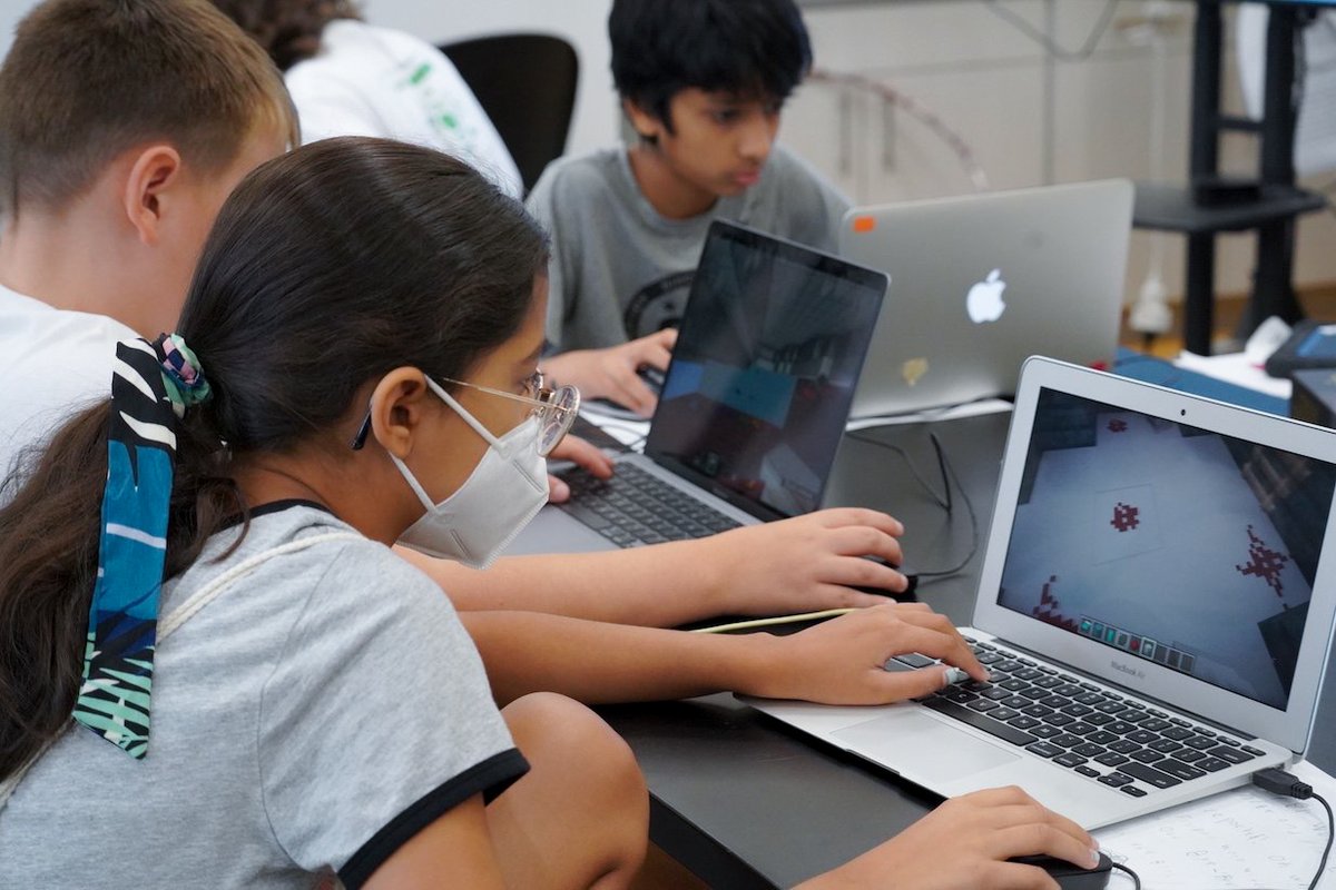 pastfoundation's tweet photo. Our final week at PAST Innovation Lab included Arduino robotics, Minecraft & art and a Workforce graduation! Thank you to everyone who made our summer 2022 one to remember! https://t.co/LWOzy08LAN
