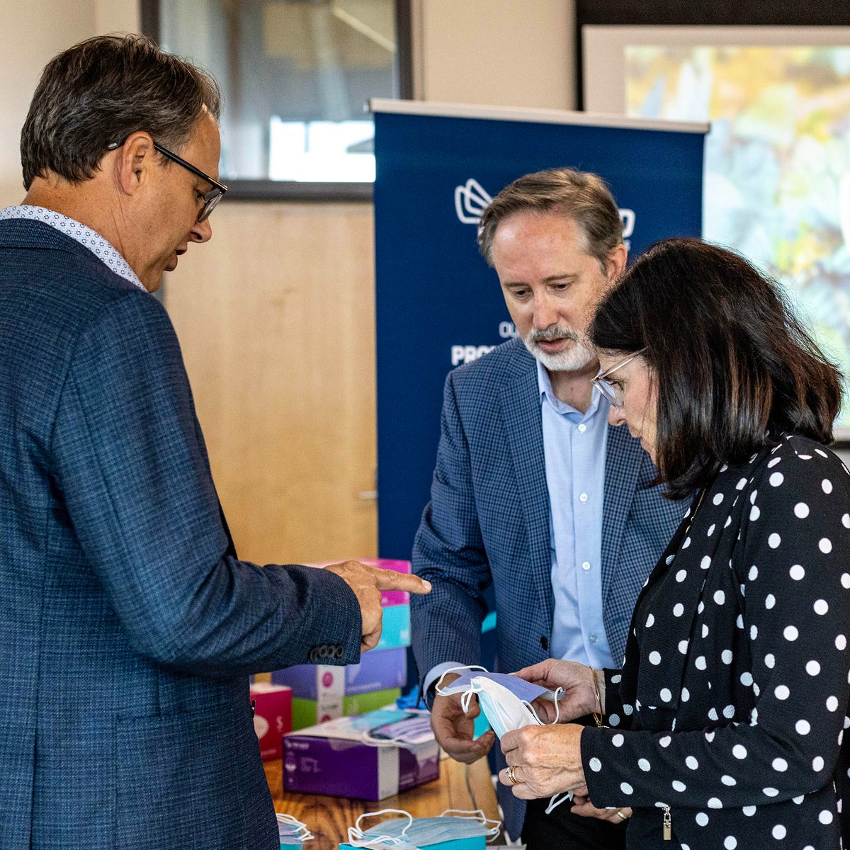 Such a privilege! Thank you Minister <a href="/FilomenaTassi/">Filomena Tassi</a> and Director <a href="/cardinal8/">Cheryl Cardinal</a>, for stopping by our #YEG head office last week.

Learn more about their visit here bit.ly/3BHxGMv

#PRIMED #PPE #COVID-19 #Sustainability #Innovation #FilomenaTassi #PSPC #MinisterTassi