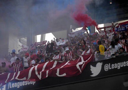 UltrasNA_'s tweet photo. DOUBLE POST: La Irreverente &amp; ACB during their friendly game yesterday in Los Angeles. @LAIRREVERENTE15. @ACBxLA. 

03/07/22 

#LAGalaxy #CHIVAS #LigaMX #MLS #NAUltras https://t.co/Heh2m8W3lT